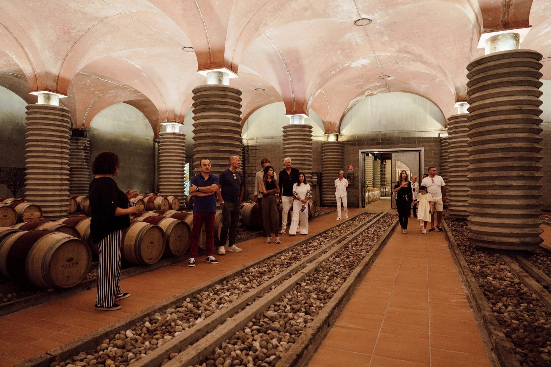 Guided visit among the barrels of a Tuscan cellar